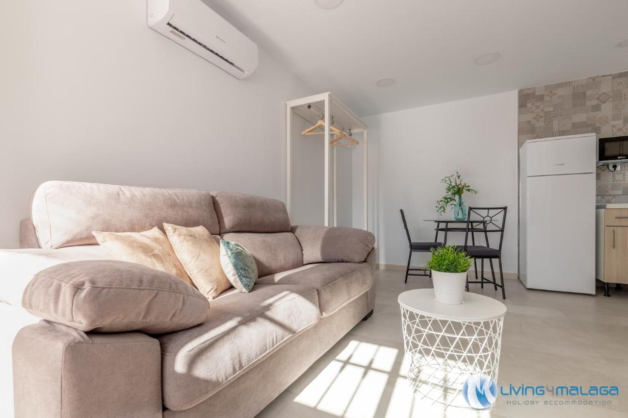 Living4Malaga Pedregalejo Beach المظهر الخارجي الصورة